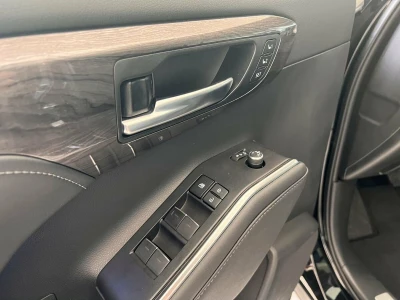 Автомобиль Toyota Highlander, 3.5 л, полный привод, АКПП, бензин в наличии в Краснодаре