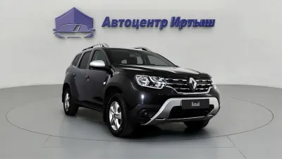 Автомобиль Renault Duster, 1.6 л, полный привод, МКПП, бензин в наличии в Омске