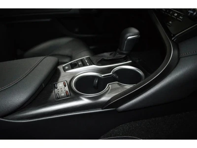 Автомобиль Toyota Camry, 2.5 л, передний привод, АКПП, бензин в наличии в Тюмени