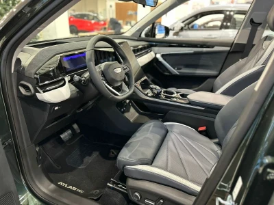 Автомобиль Geely Atlas, 2 л, передний привод, Робот, бензин в наличии в Краснодаре