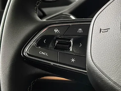 Автомобиль Geely Monjaro, 2 л, полный привод, АКПП, бензин в наличии в Новосибирск