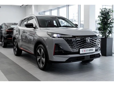 Автомобиль Changan UNI-S, 1.5 л, передний привод, Робот, бензин в наличии в Краснодаре