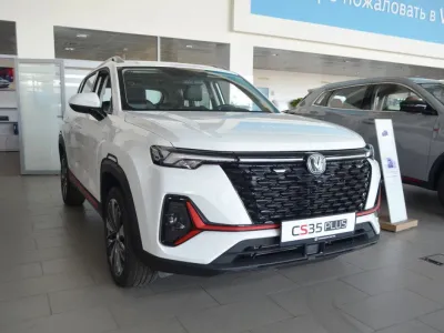 Автомобиль Changan CS35PLUS , 1.4 л, передний привод, Робот, бензин в наличии в Краснодаре