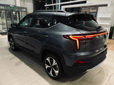 Автомобиль JAC JS4, 1.5 л, передний привод, Вариатор, бензин в наличии в Екатеринбургe