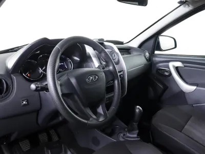 Автомобиль LADA Largus 5 мест, 1.6 л, передний привод, МКПП, бензин в наличии в Новосибирск