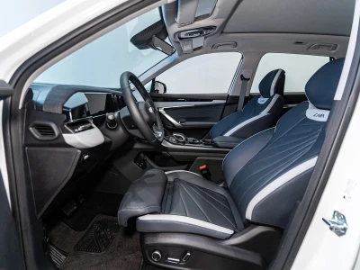 Автомобиль Geely Atlas, 2 л, передний привод, Робот, бензин в наличии в Краснодаре