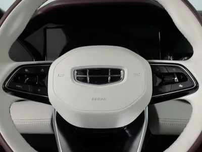 Автомобиль Geely Monjaro, 2 л, полный привод, АКПП, бензин в наличии в Новосибирск