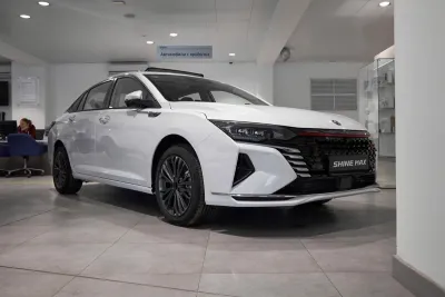 Автомобиль DongFeng Shine Max, 1.5 л, передний привод, Робот, бензин в наличии в Краснодаре