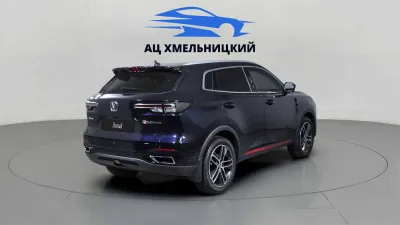 Автомобиль Changan UNI-S, 1.5 л, передний привод, Робот, бензин в наличии в Новосибирск