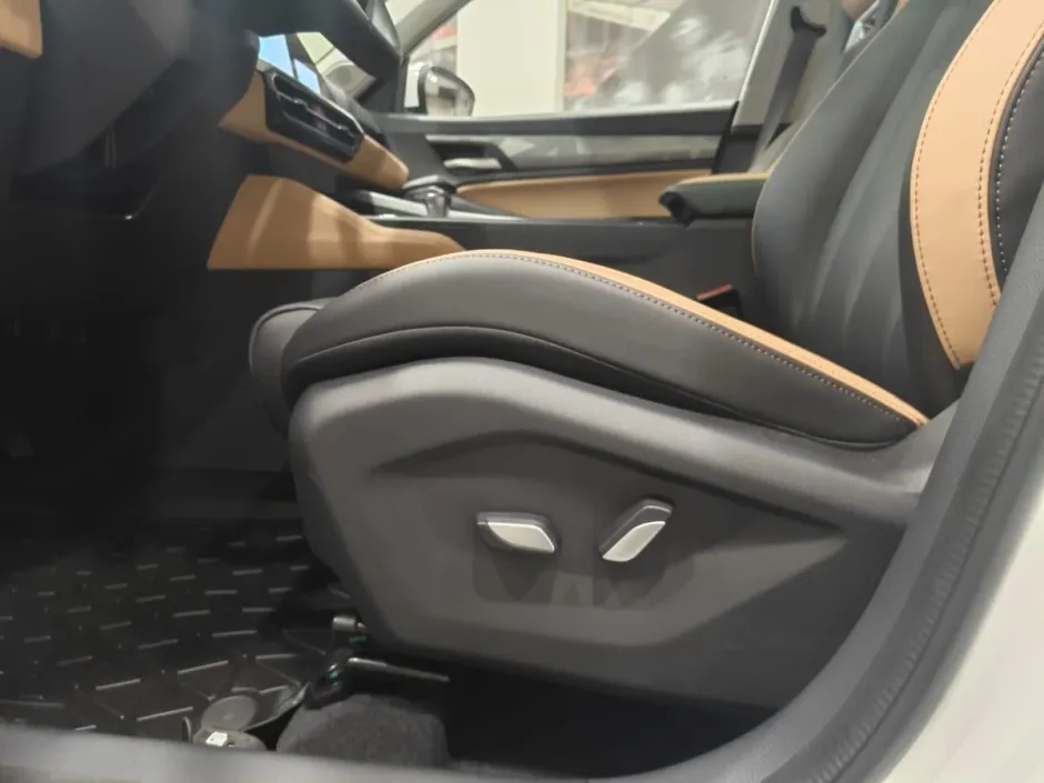 Автомобиль Livan X6 Pro, 1.5 л, передний привод, Робот, бензин в наличии в Краснодаре
