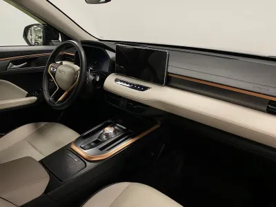 Автомобиль Haval Jolion, 1.5 л, полный привод, Робот, бензин в наличии в Новосибирск