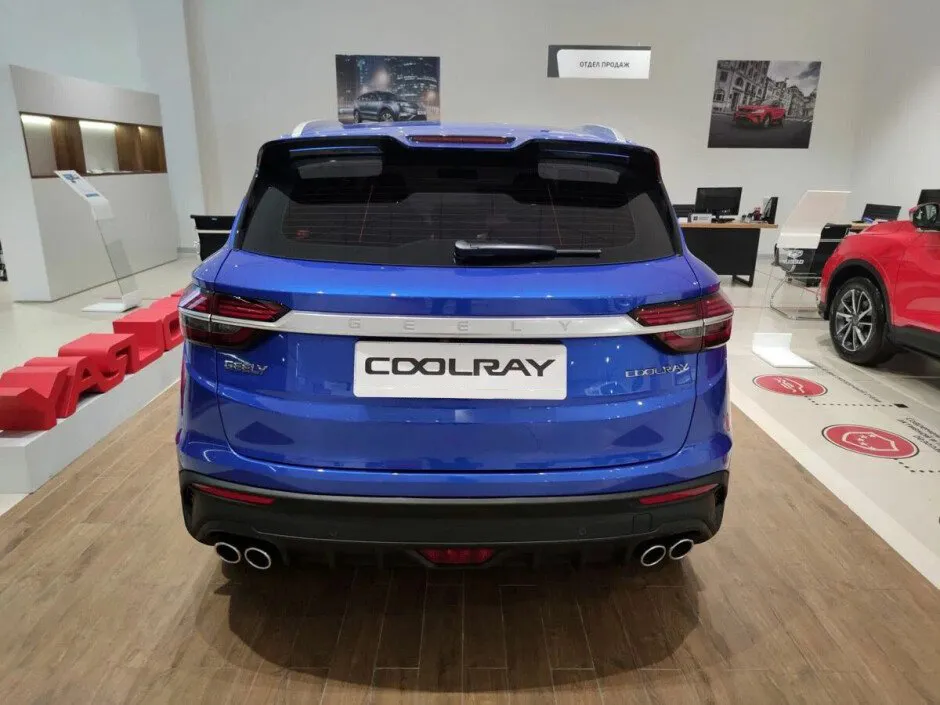 Автомобиль Geely Coolray, 1.5 л, передний привод, Робот, бензин в наличии в Санкт-Петербург