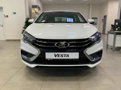 Автомобиль LADA Vesta, 1.6 л, передний привод, МКПП, бензин в наличии в Новосибирске