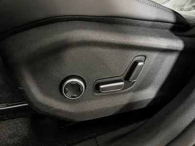 Автомобиль Geely Monjaro, 2 л, полный привод, АКПП, бензин в наличии в Новосибирск