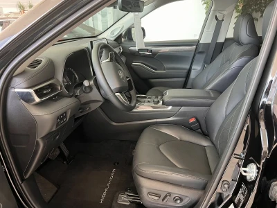 Автомобиль Toyota Highlander, 3.5 л, полный привод, АКПП, бензин в наличии в Краснодаре