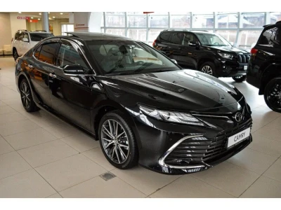 Автомобиль Toyota Camry, 2.5 л, передний привод, АКПП, бензин в наличии в Тюмени