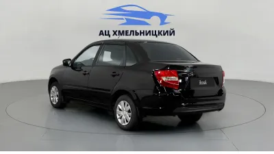 Автомобиль LADA Granta Седан, 1.6 л, передний привод, МКПП, бензин в наличии в Новосибирск