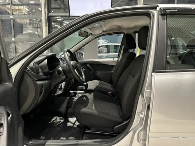 Автомобиль LADA Granta Седан, 1.6 л, передний привод, МКПП, бензин в наличии в Новосибирске