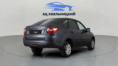 Автомобиль LADA Granta Лифтбек, 1.6 л, передний привод, МКПП, бензин в наличии в Новосибирск