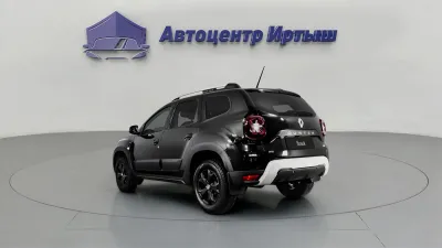 Автомобиль Renault Duster, 1.6 л, полный привод, МКПП, бензин в наличии в Омске
