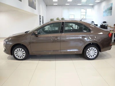 Автомобиль Skoda Rapid, 1.4 л, передний привод, Робот, бензин в наличии в Тюмени