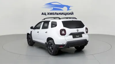 Автомобиль Renault Duster, 1.6 л, передний привод, МКПП, бензин в наличии в Новосибирск