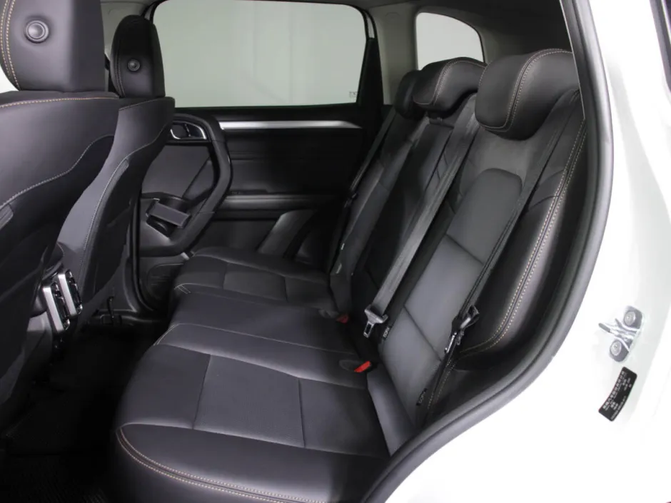 Автомобиль Haval Dargo, 2 л, полный привод, Робот, бензин в наличии в Самаре