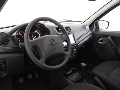 Автомобиль LADA Granta Лифтбек, 1.6 л, передний привод, МКПП, бензин в наличии в Новосибирск