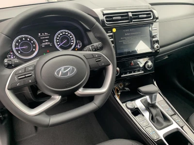 Автомобиль Hyundai Creta, 1.6 л, полный привод, МКПП, бензин в наличии в Краснодаре