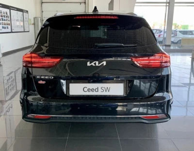 Автомобиль Kia Ceed SW, 1.6 л, передний привод, АКПП, бензин в наличии в Краснодаре