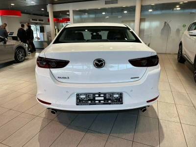 Автомобиль Mazda 3, 2 л, передний привод, АКПП, бензин в наличии в Краснодаре