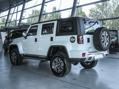 Автомобиль BAIC BJ 40, 2 л, полный привод, АКПП, бензин в наличии в Тюмени