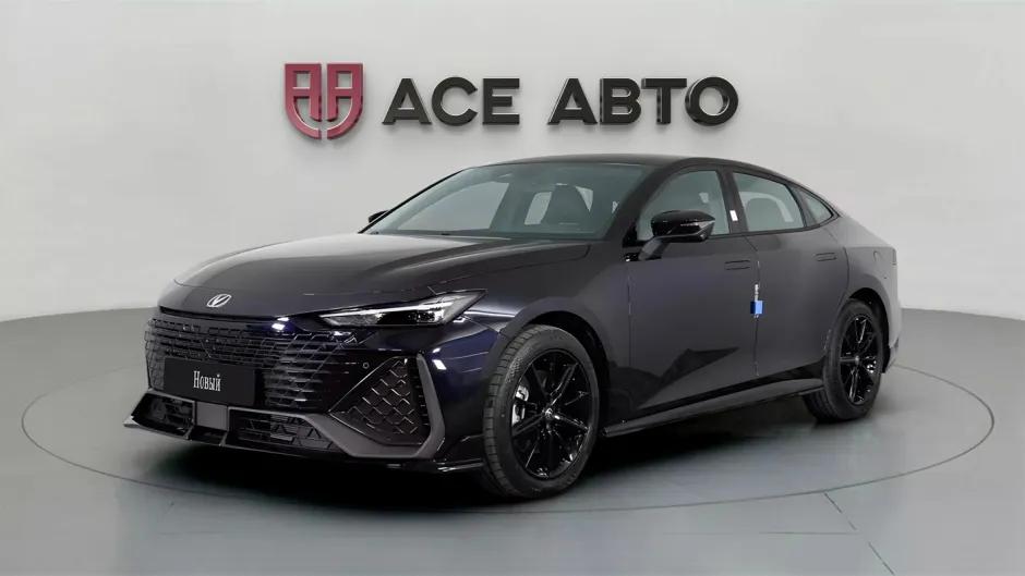 Автомобиль Changan UNI-V, 1.5 л, передний привод, Робот, бензин в наличии в Самаре