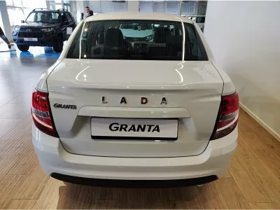Автомобиль LADA Granta Седан New, 1.6 л, передний привод, МКПП, бензин в наличии в Екатеринбург