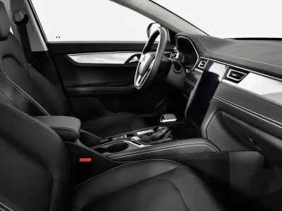 Автомобиль JAC J7, 1.5 л, передний привод, Вариатор, бензин в наличии в Омске