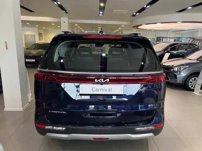 Автомобиль Kia Carnival, 2.2 л, передний привод, АКПП, дизель в наличии в Краснодаре