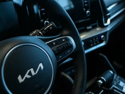 Автомобиль Kia Sportage, 2 л, передний привод, АКПП, бензин в наличии в Краснодаре