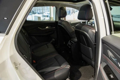 Автомобиль Forthing T5 EVO, 1.5 л, передний привод, Робот, бензин в наличии в Краснодаре