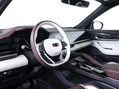 Автомобиль Geely Monjaro, 2 л, полный привод, АКПП, бензин в наличии в Новосибирск