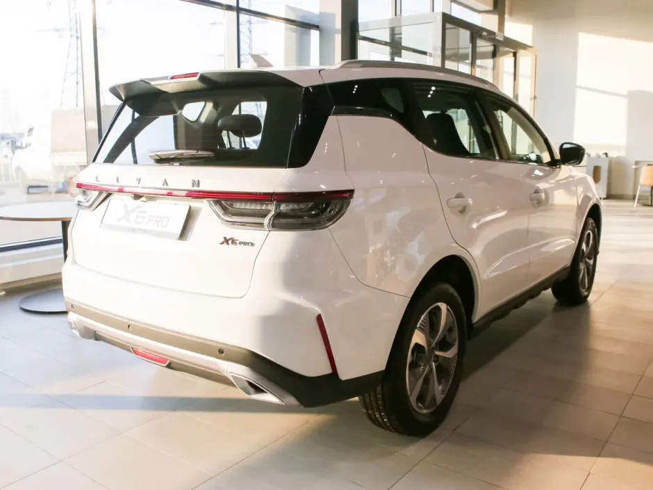 Автомобиль Livan X6 Pro, 1.5 л, передний привод, Робот, бензин в наличии в Краснодаре