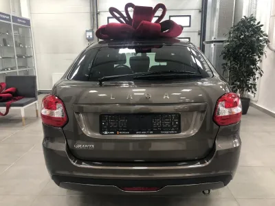 Автомобиль LADA Granta Лифтбек, 1.6 л, передний привод, МКПП, бензин в наличии в Краснодаре