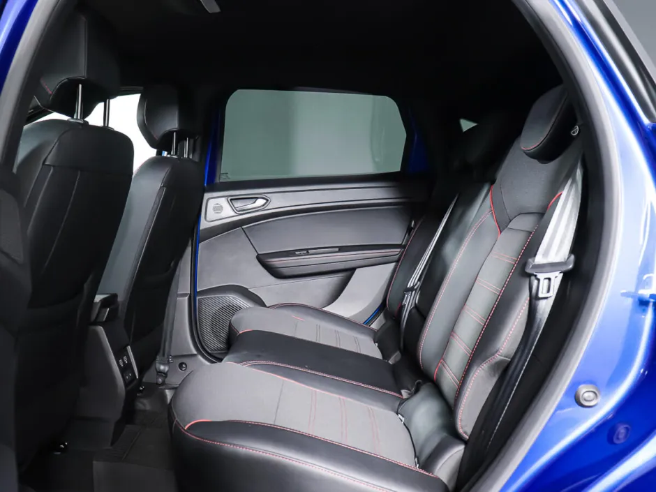 Автомобиль Renault Arkana, 1.6 л, передний привод, Вариатор, бензин в наличии в Краснодаре