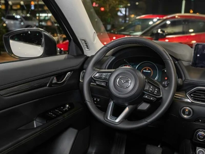 Автомобиль Mazda CX-5, 2.5 л, полный привод, АКПП, бензин в наличии в Екатеринбург