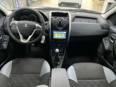 Автомобиль LADA Largus 5 мест, 1.6 л, передний привод, МКПП, бензин в наличии в Новосибирске