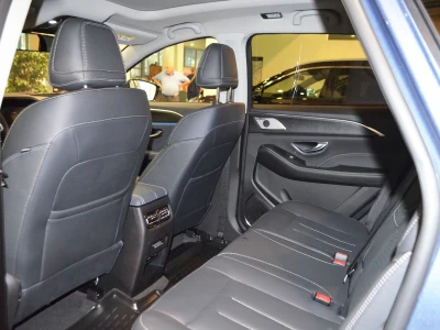 Автомобиль Jetour X90 Plus, 2 л, передний привод, Робот, бензин в наличии в Краснодаре