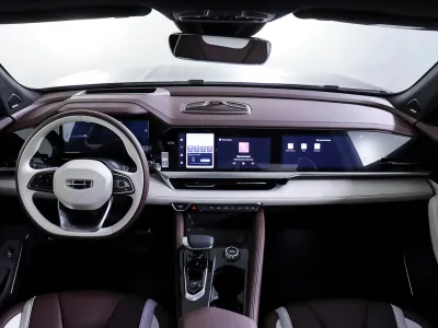 Автомобиль Geely Monjaro, 2 л, полный привод, АКПП, бензин в наличии в Новосибирск