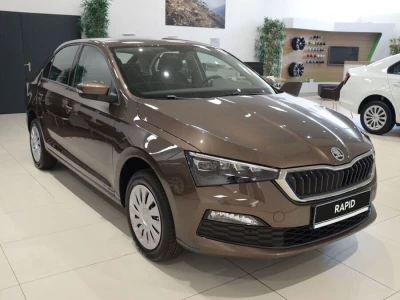 Автомобиль Skoda Rapid, 1.4 л, передний привод, Робот, бензин в наличии в Тюмени