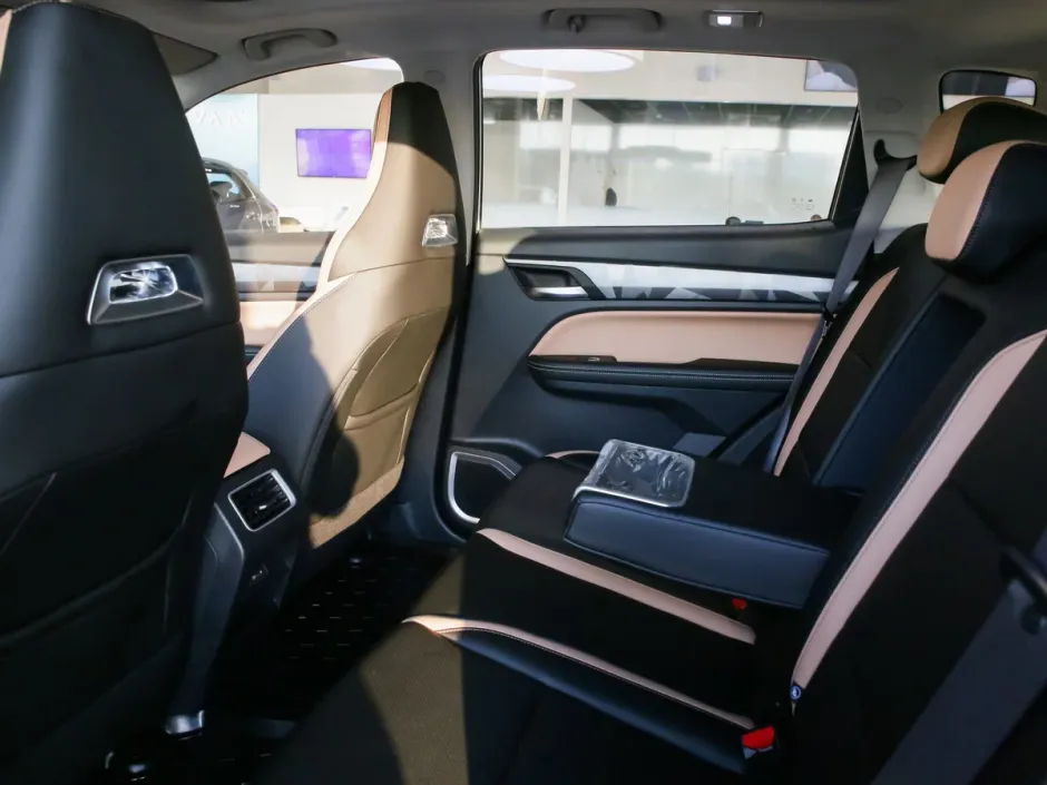 Автомобиль Livan X6 Pro, 1.5 л, передний привод, Робот, бензин в наличии в Краснодаре