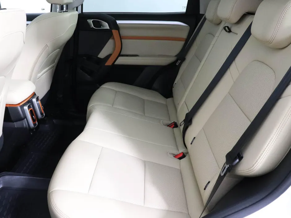 Автомобиль Haval Dargo, 2 л, полный привод, Робот, бензин в наличии в Самаре