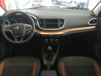 Автомобиль LADA Vesta SW Cross, 1.6 л, передний привод, МКПП, бензин в наличии в Новосибирске